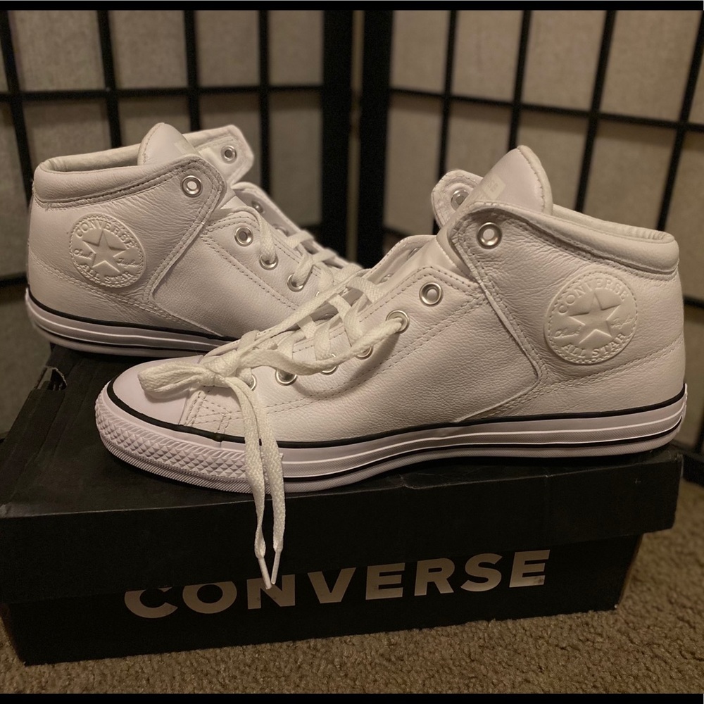 CHUCK TAYLOR HIGH STREET MID LEATHER - MENS 11